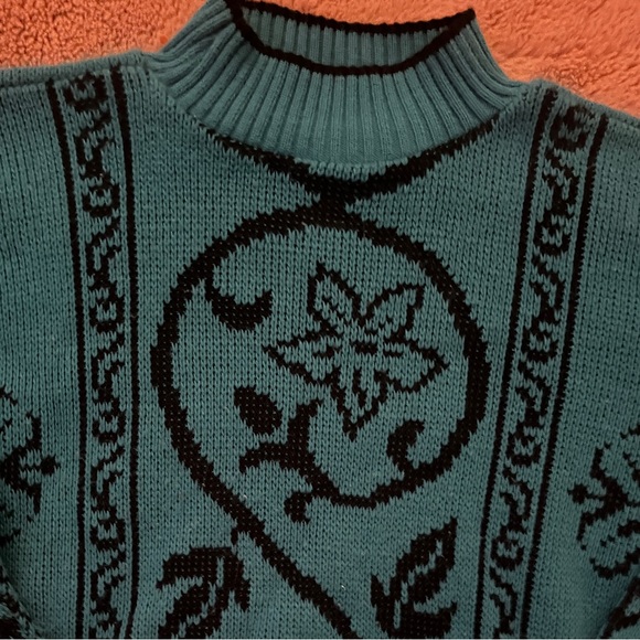 Turquoise Mid Turtle Neck Sweater with Black Flowers - Picture 3 of 4